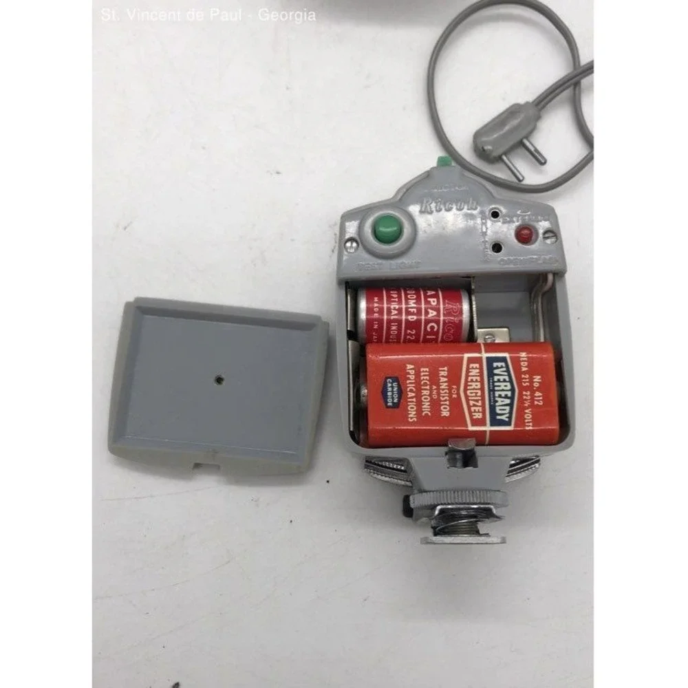 Ricoh AUX Telephoto Lens 1:2.8 4.5cm & Ricoh Flash Unit BC 605 Untested W/ Case